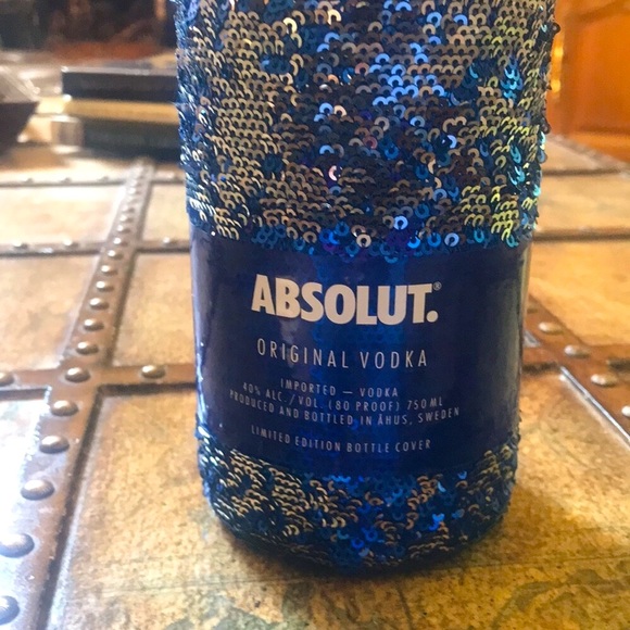 ABSOLUT Limited Edition Bottle Sleeve - Picture 5 of 7